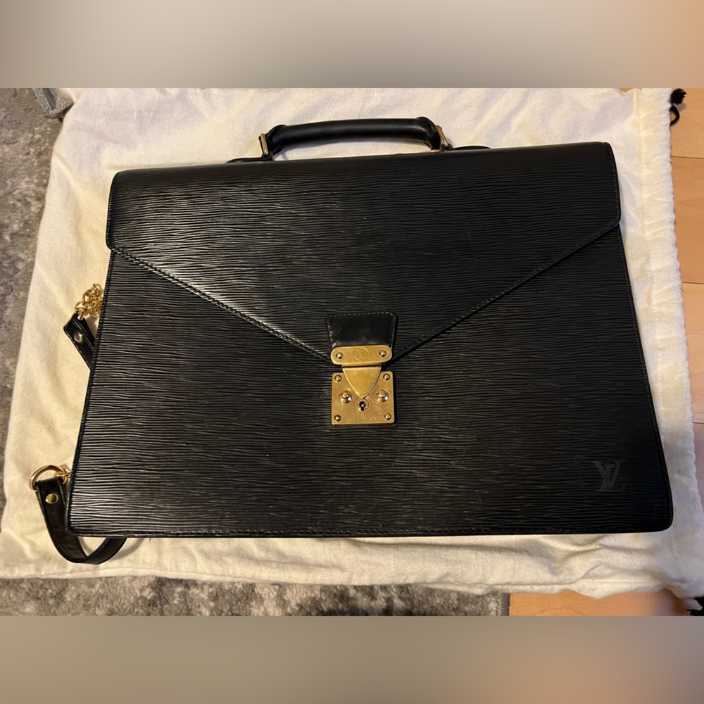 Louis Vuitton epi vintage laptop bag